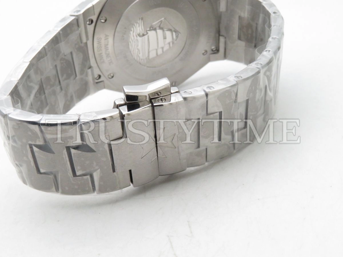 Копия часов Vacheron Constantin Overseas Automatic 42mm 47040/B01A-9093 Арт.VC-0260