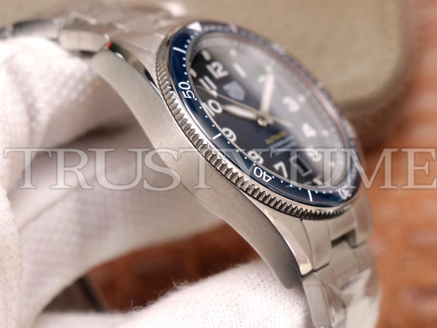 Копия часов Tag Heuer Autavia Isograph Calibre 5 42mm WBE5116.EB0173 Арт.TG-0556
