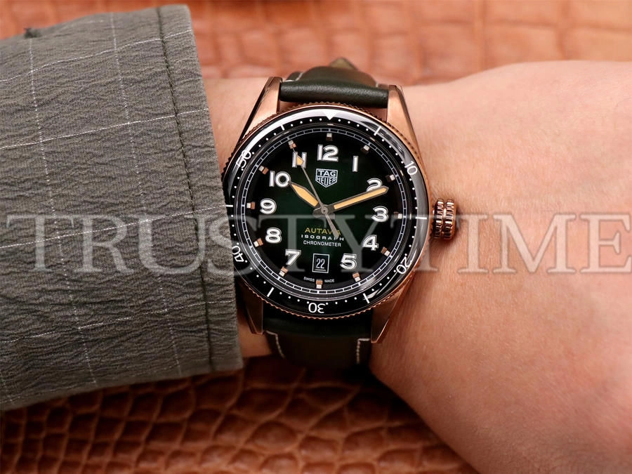 Копия часов Tag Heuer Autavia Isograph Calibre 5 42mm WBE5190.FC8268 Арт.TG-0603