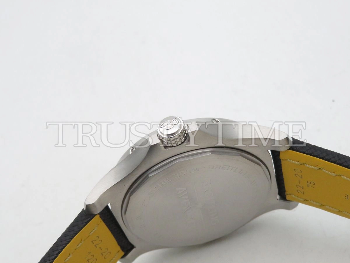 Копия часов Breitling Avenger Automatic 43 A17318101B1X1