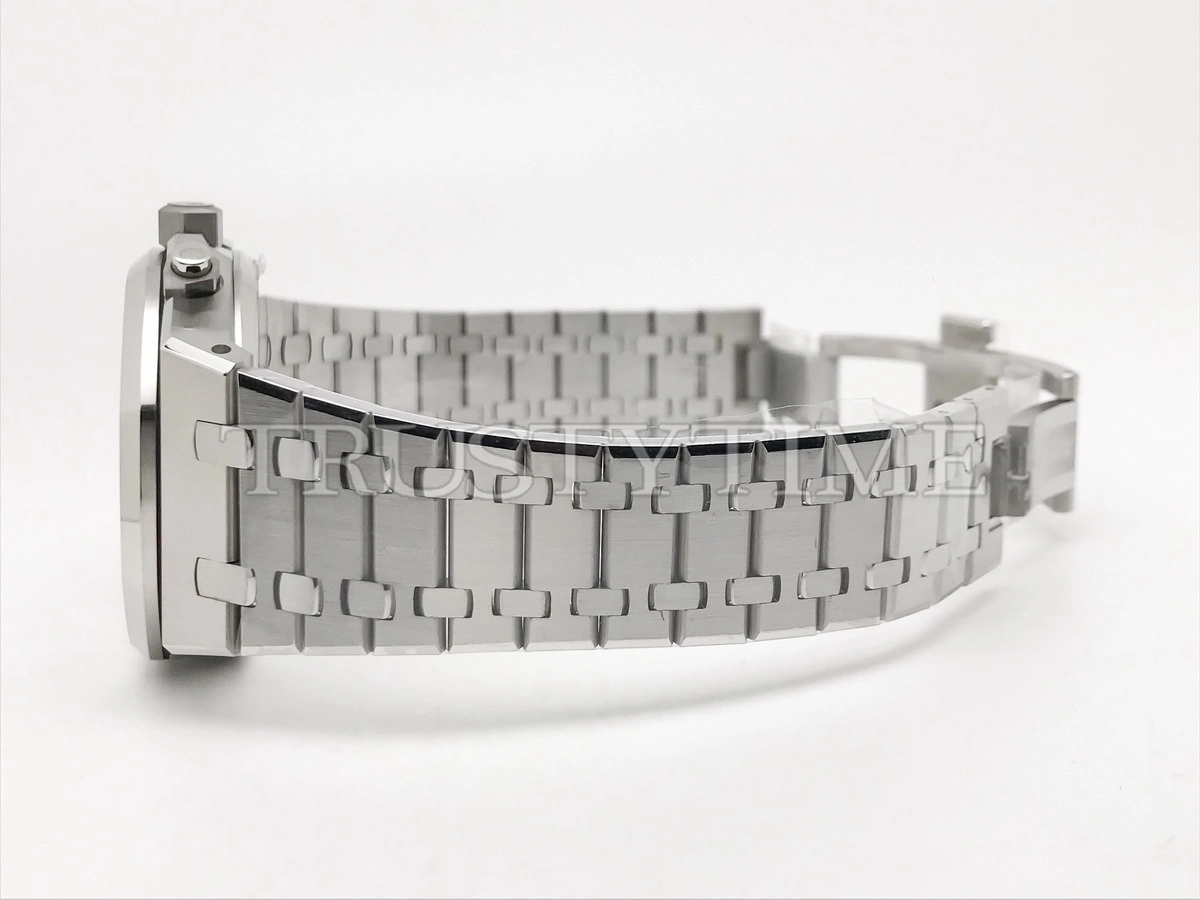 Копия часов Audemars Piguet Royal Oak Selfwinding Chronograph 26240ST.OO.1320ST.08 Арт.AP-1188