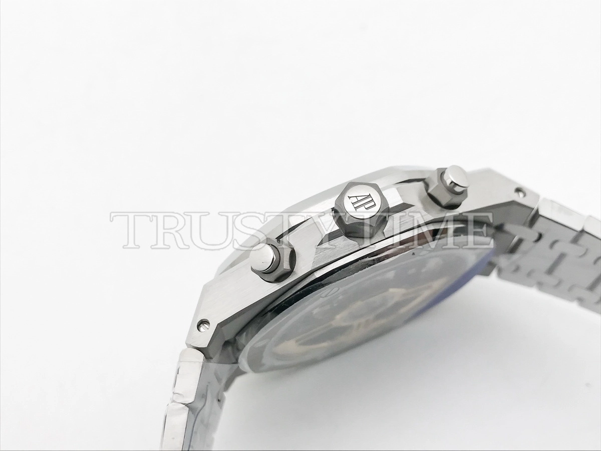 Копия часов Audemars Piguet Royal Oak Selfwinding Chronograph 26240ST.OO.1320ST.05 Арт.AP-1185