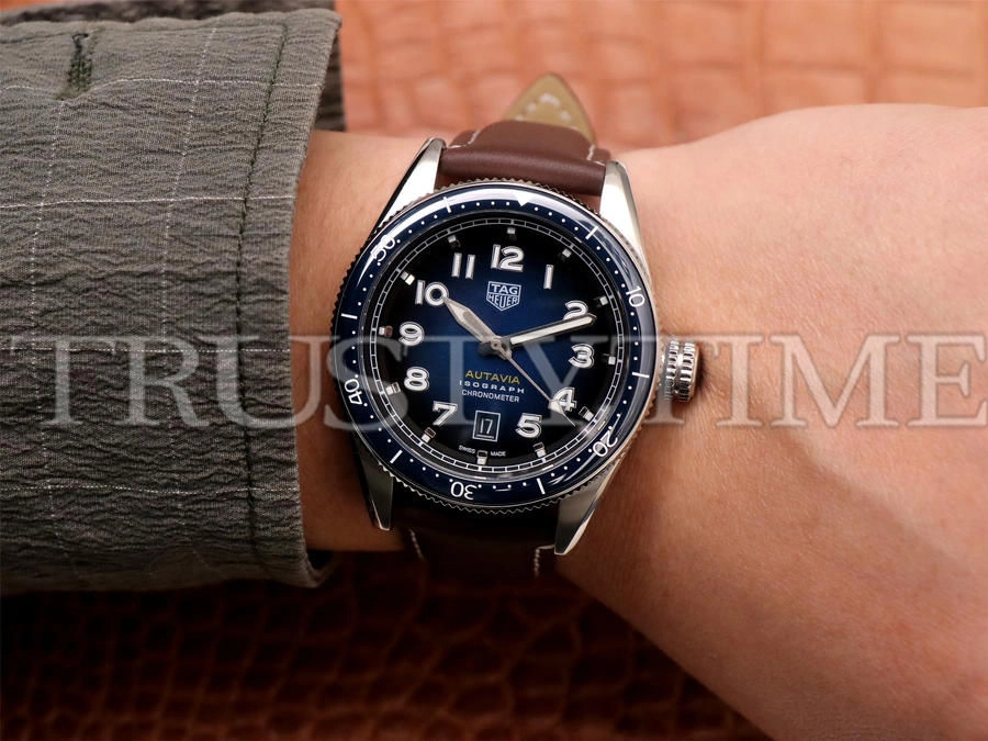 Копия часов Tag Heuer Autavia Isograph Calibre 5 42mm WBE5116.FC8266 Арт.TG-0602