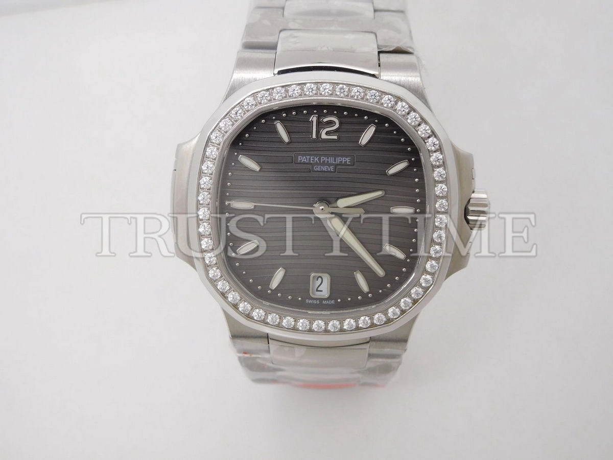 Копия часов Patek Philippe Nautilus Lades 34mm 7018/1A-011 Арт.PP-0491