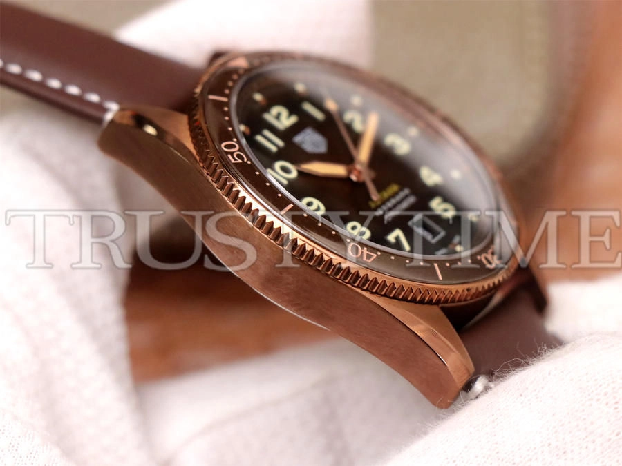 Копия часов Tag Heuer Autavia Isograph Calibre 5 42mm WBE5193.FC8300 Арт.TG-0604