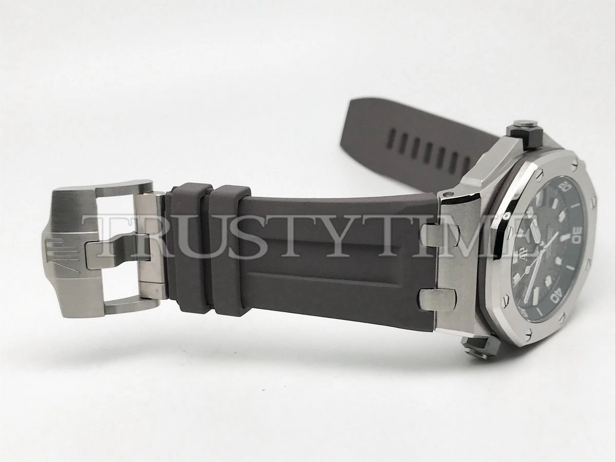 Копия часов Audemars Piguet Royal Oak Offshore Diver 15720ST.OO.A009CA.01 Арт.AP-1016