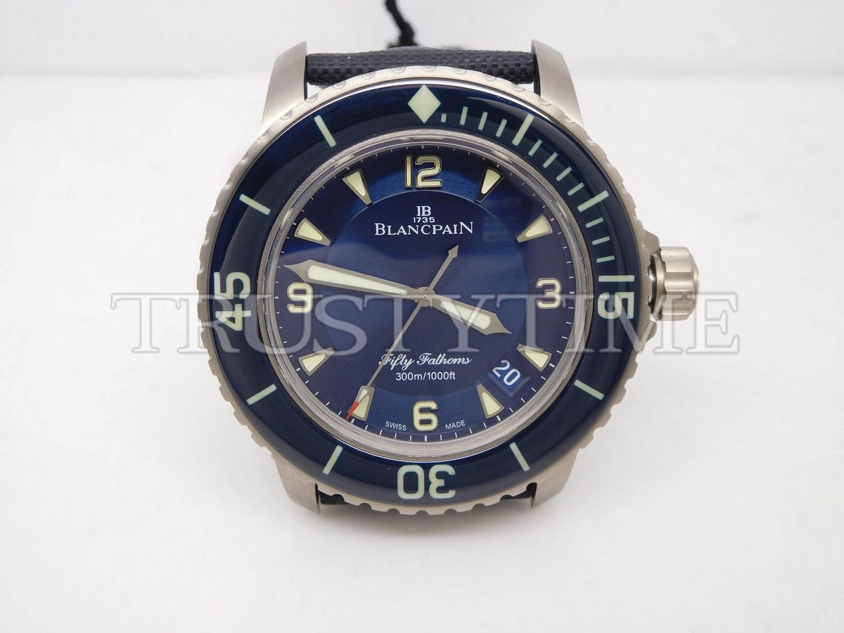 Копия часов Blancpain Fifty Fathoms 5015-12B40-O52A Арт.BP-0287