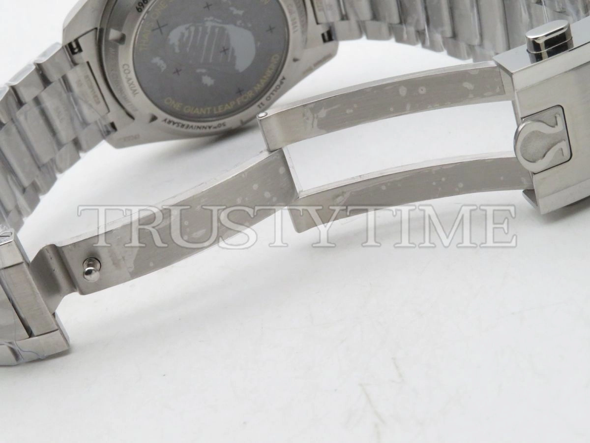 Копия часов Omega Speedmaster Moonwatch Apollo 11 50th Anniversary Limited Series 42mm 310.20.42.50.01.001 Арт.OM-0814