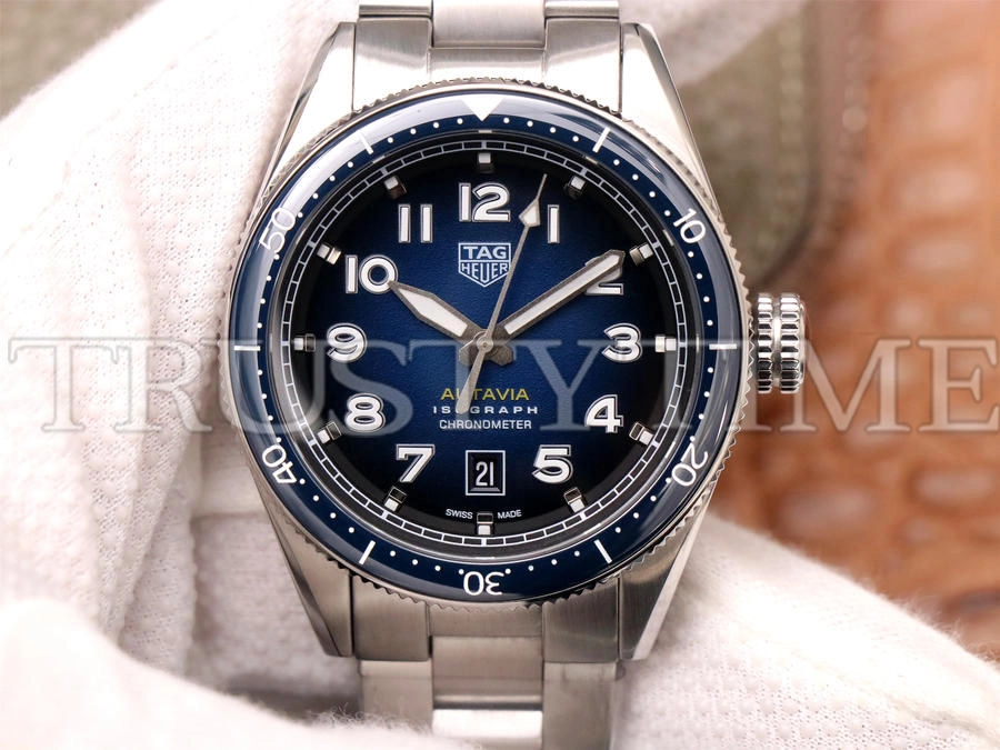 Копия часов Tag Heuer Autavia Isograph Calibre 5 42mm WBE5116.EB0173 Арт.TG-0556