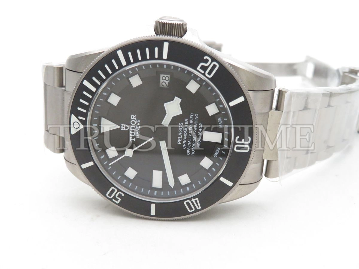 Копия часов Tudor Pelagos Titanium 42mm M25600TN-0001 Арт.TD-0780