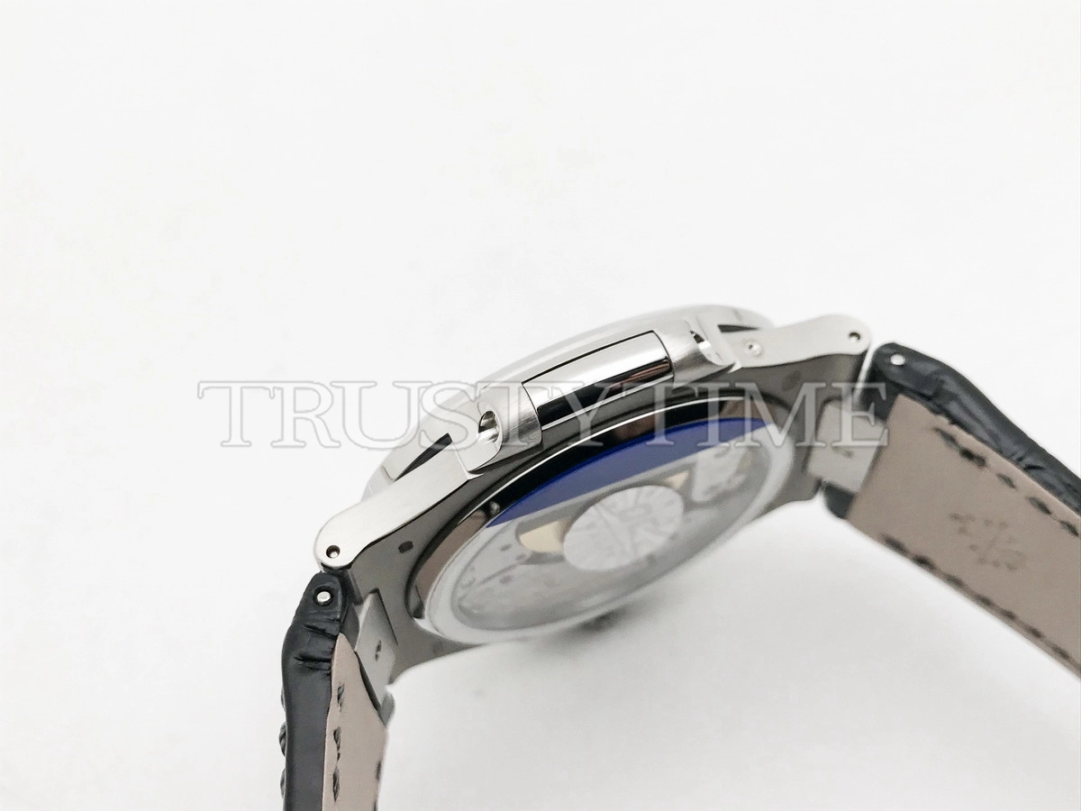 Копия часов Patek Philippe Nautilus Power Reserve Moonphase 40mm 5724G-001 Арт.PP-0781