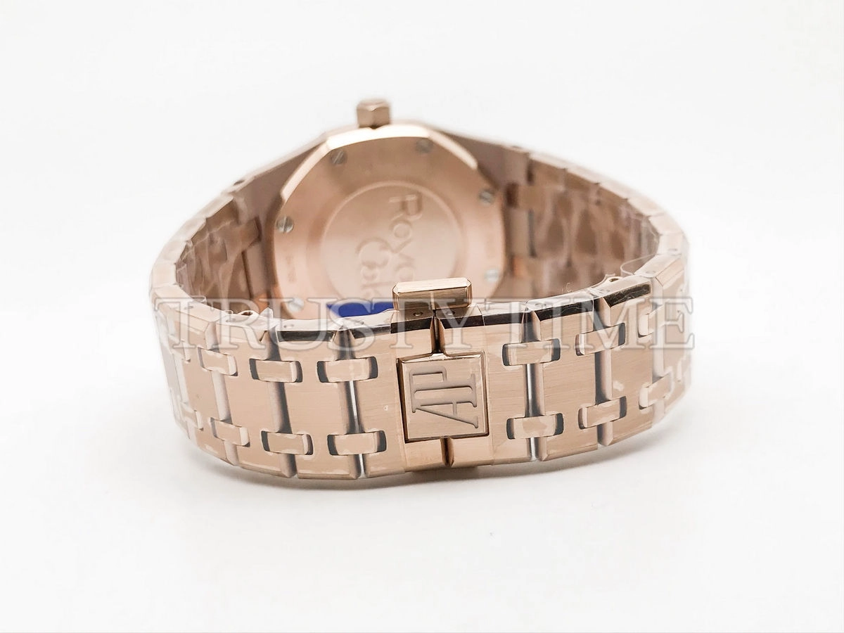 Копия часов Audemars Piguet Royal Oak Ladies 33mm 67650OR.OO.1261OR.01 Арт.AP-0736