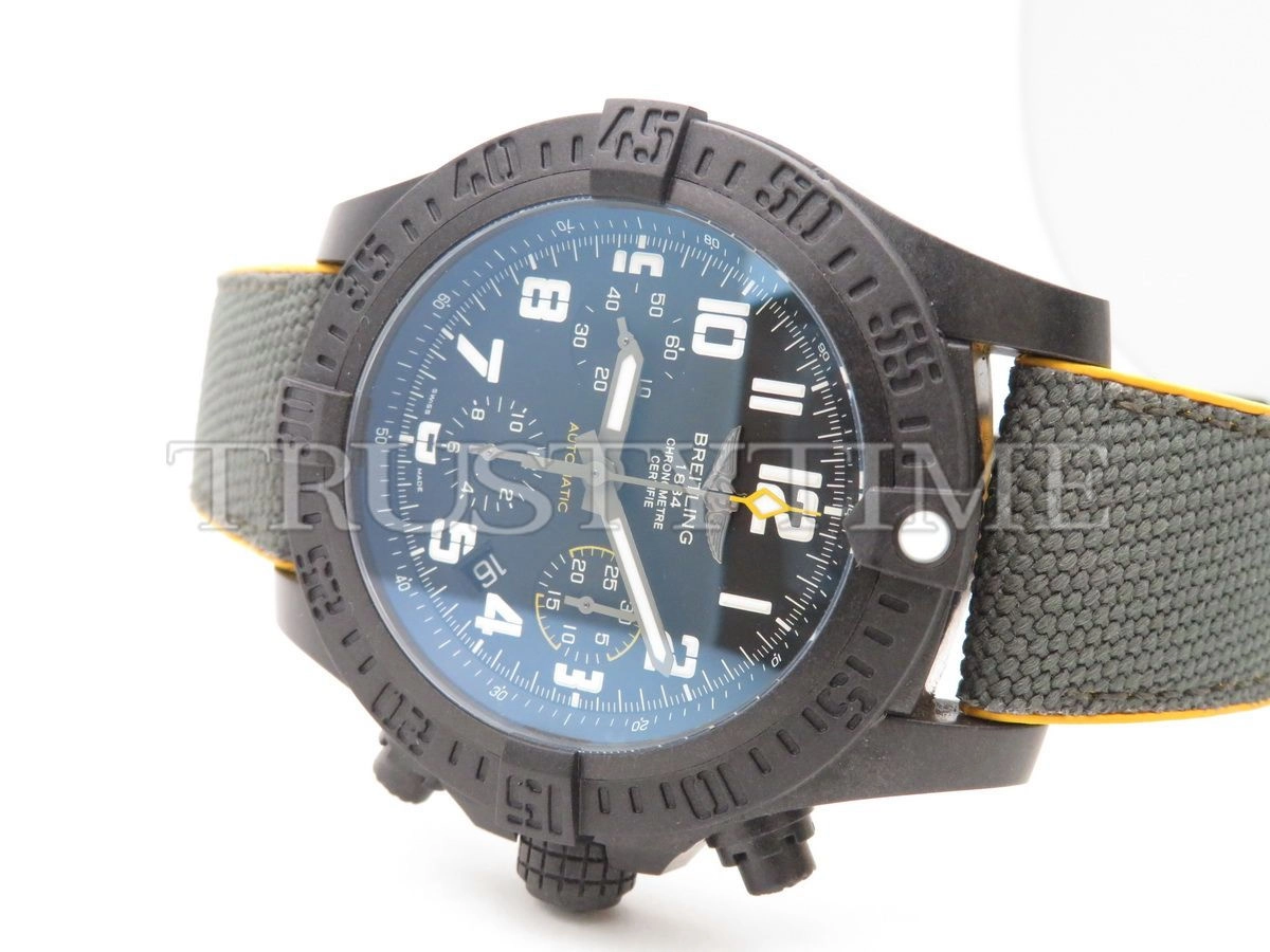 Копия часов Breitling Avenger Hurricane 45 XB0180E41B1S1 Арт.BT-0333