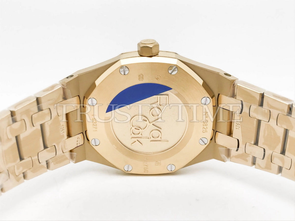 Копия часов Audemars Piguet Royal Oak Ladies 33mm 67651BA.ZZ.1261BA.01 Арт.AP-0735