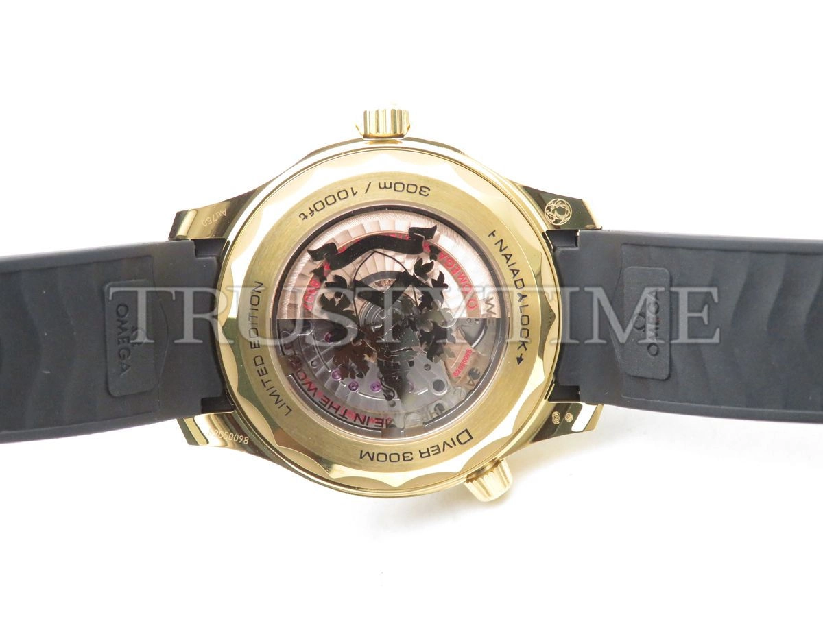 Копия часов Omega Seamaster Diver 300m Co-axial Chronometer James Bond Limited Edition No Date 42mm 210.62.42.20.01.001 Арт.OM-0834