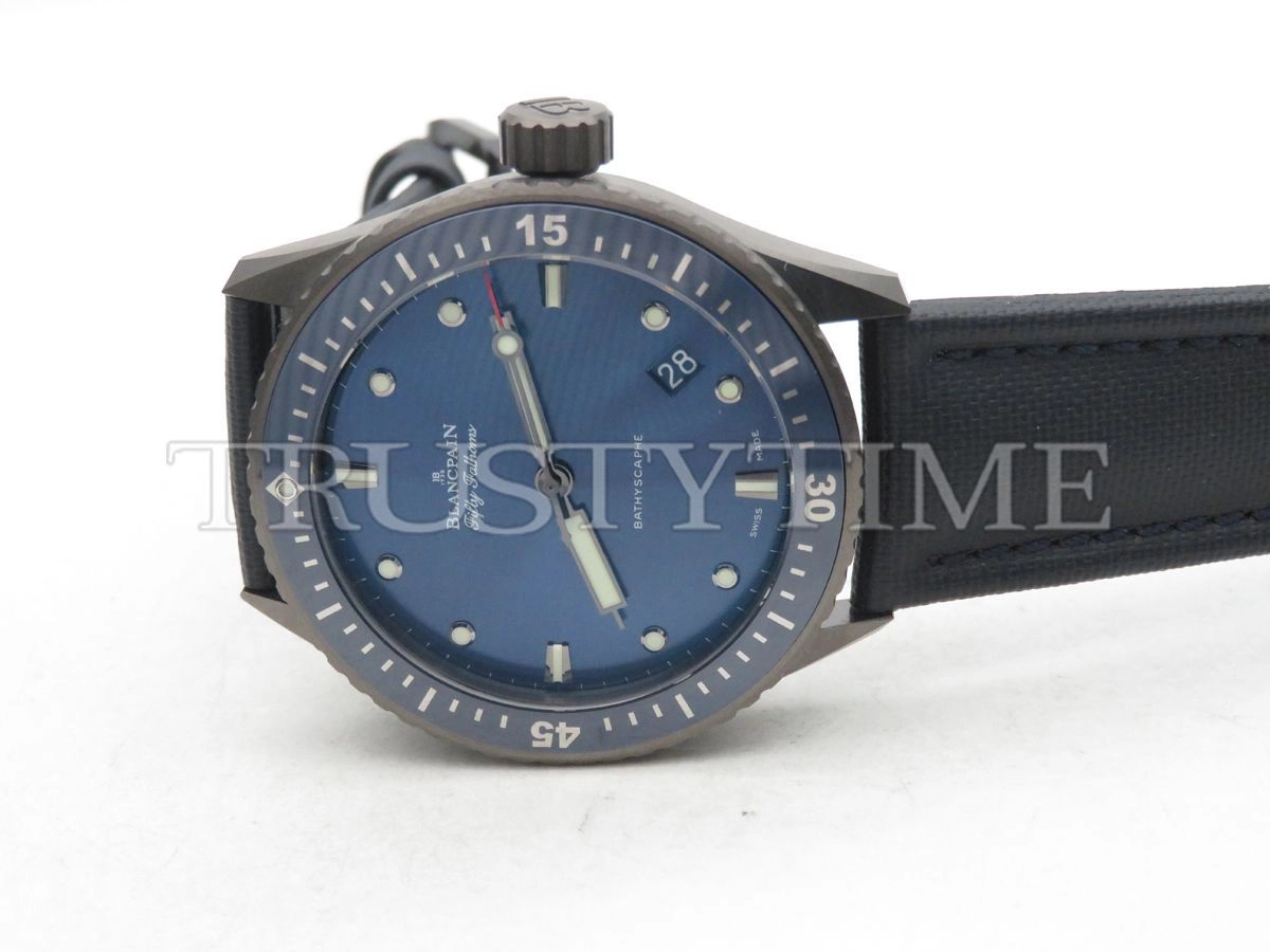 Копия часов Blancpain Fifty Fathoms Bathyscaphe 5000-0240-O52A Арт.BP-0348