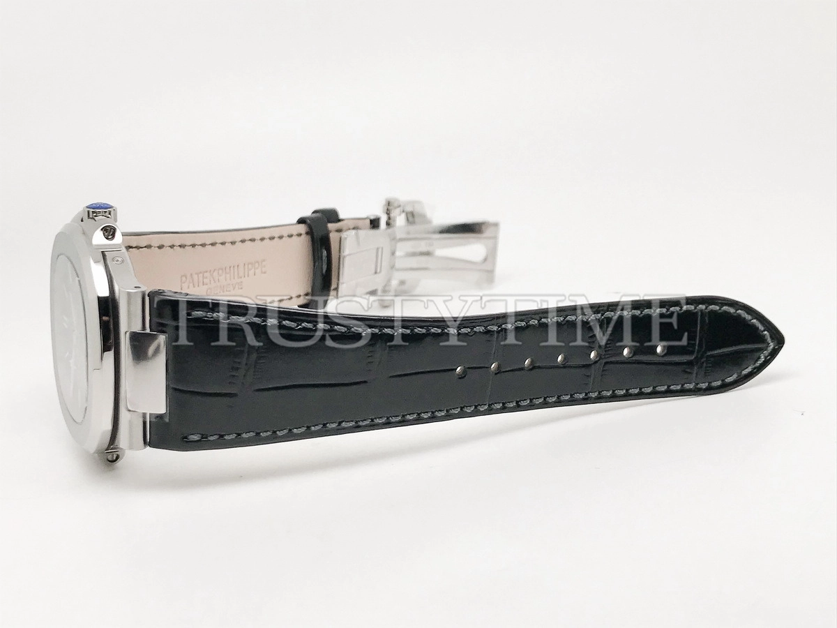 Копия часов Patek Philippe Nautilus Power Reserve Moonphase 40mm 5712G-001 Арт.PP-0780