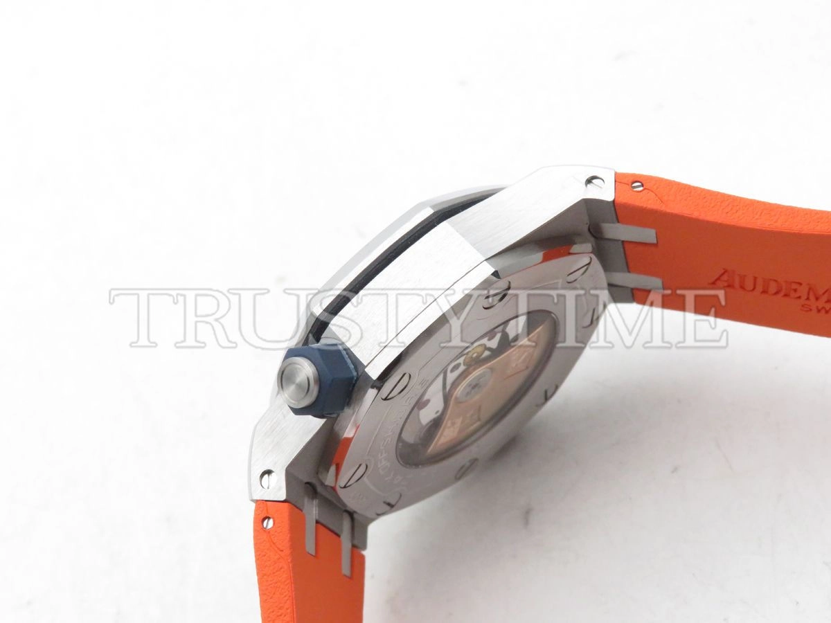 Копия часов Audemars Piguet Royal Oak Offshore Diver 15710ST.OO.A070CA.01 Арт.AP-1005