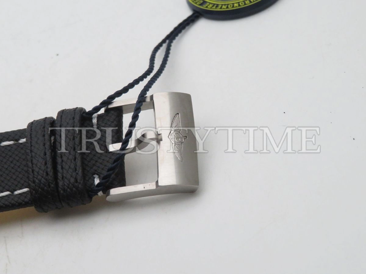 Копия часов Breitling Avenger Automatic 43 A17318101B1X1