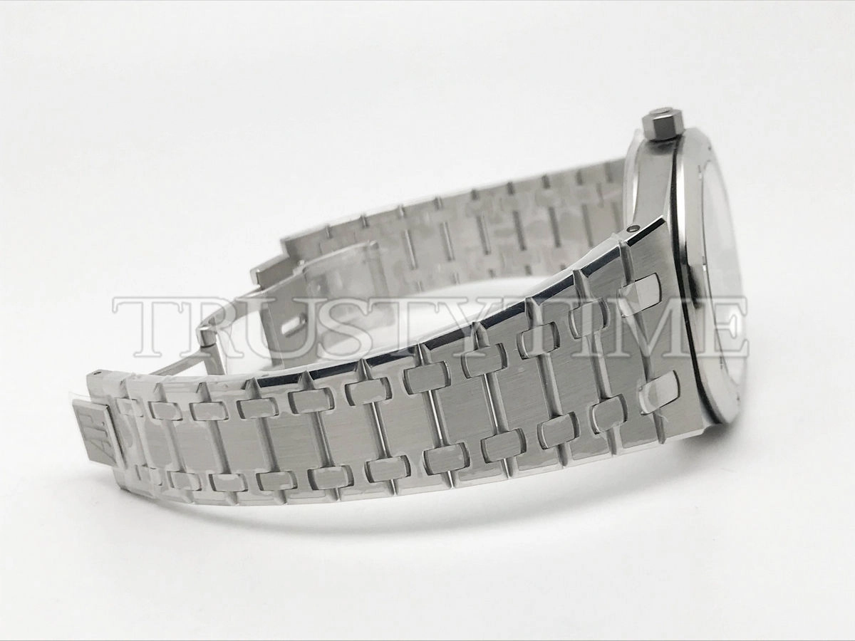 Копия часов Audemars Piguet Royal Oak “Jumbo” Extra-Thin Platinum and Smoked Green Dial 15202PT.OO.1240PT.01 Арт.AP-0425