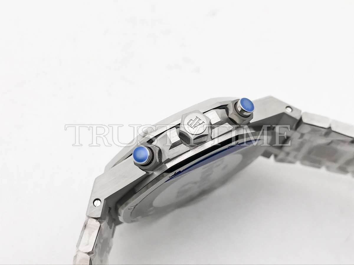 Копия часов Audemars Piguet Royal Oak Frosted Gold Selfwinding Chronograph 26331BC.GG.1224BC.02 Арт.AP-1239