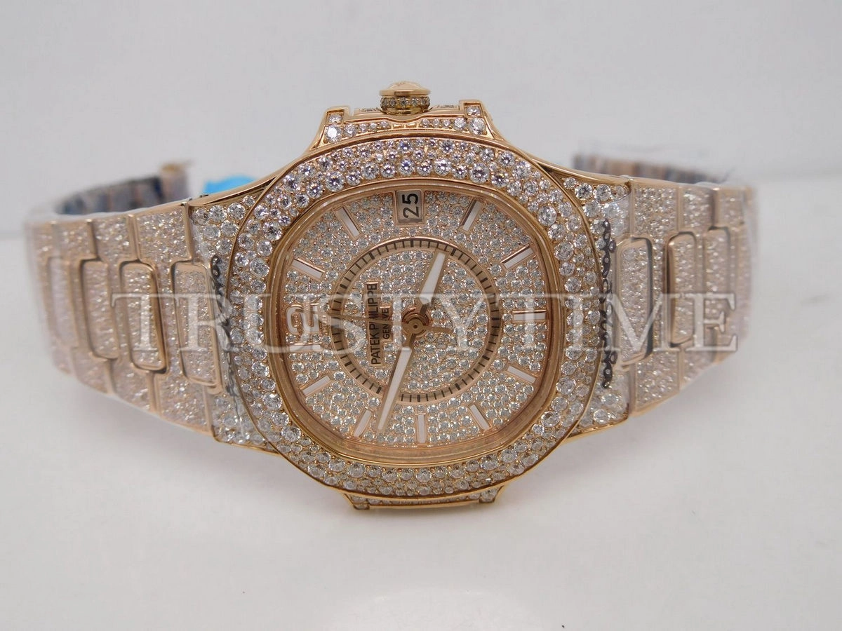 Копия часов Patek Philippe Nautilus Ladies 34mm 7021/1R-001 Арт.PP-0501