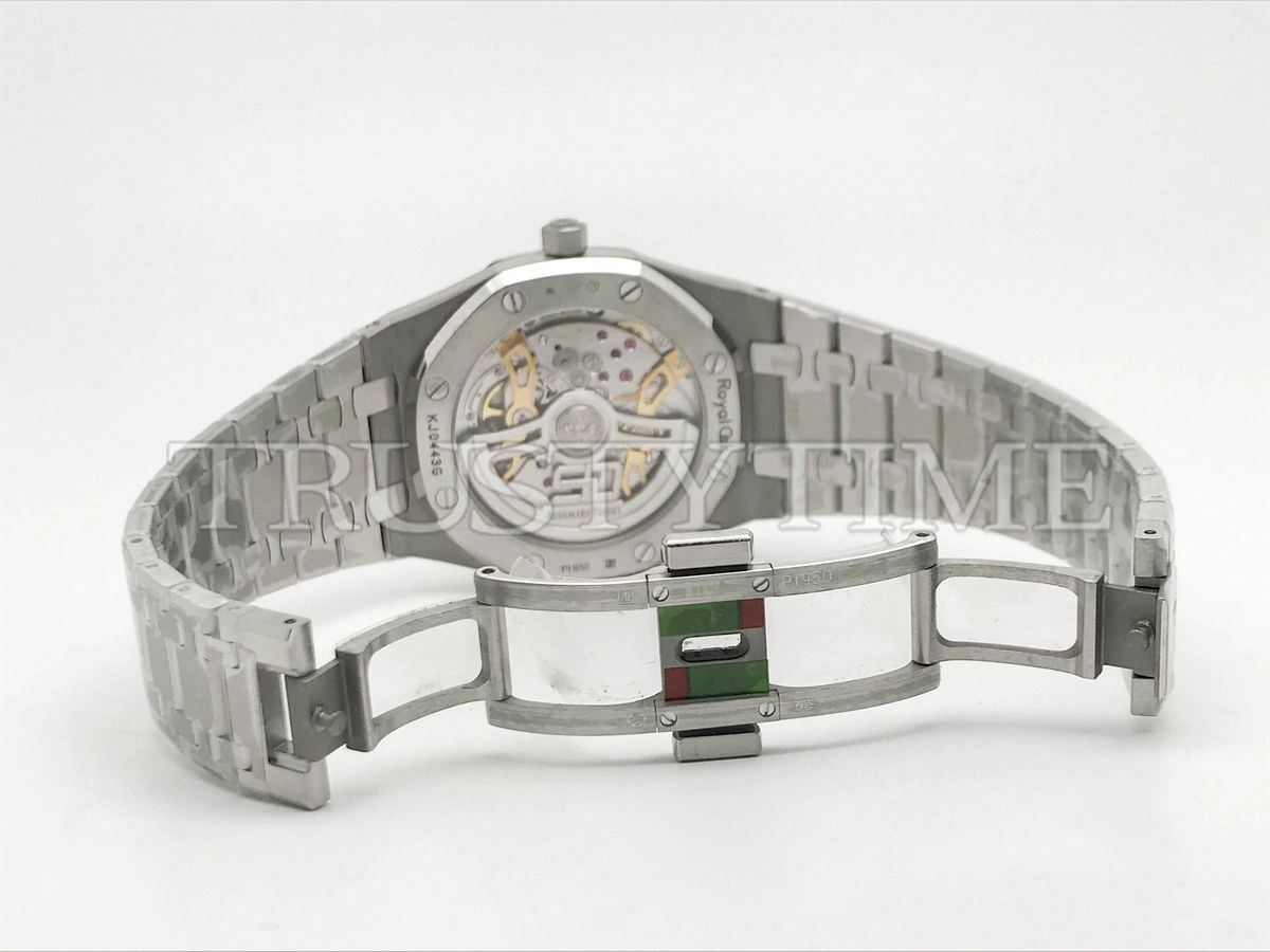 Копия часов Audemars Piguet Royal Oak “Jumbo” Extra-Thin Platinum and Smoked Green Dial 15202PT.OO.1240PT.01 Арт.AP-0425