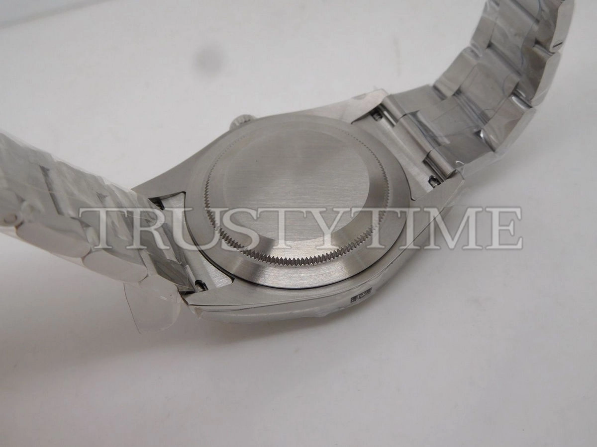 Копия часов Rolex Oyster Perpetual 39mm 114300-0004 Арт.RX-1427