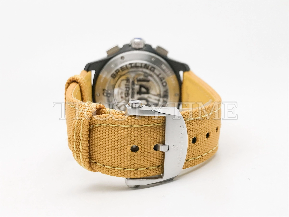 Копия часов Breitling Aneger B01 Chronograph 44 Night Mission SB0147101I1X1 Арт.BT-1158