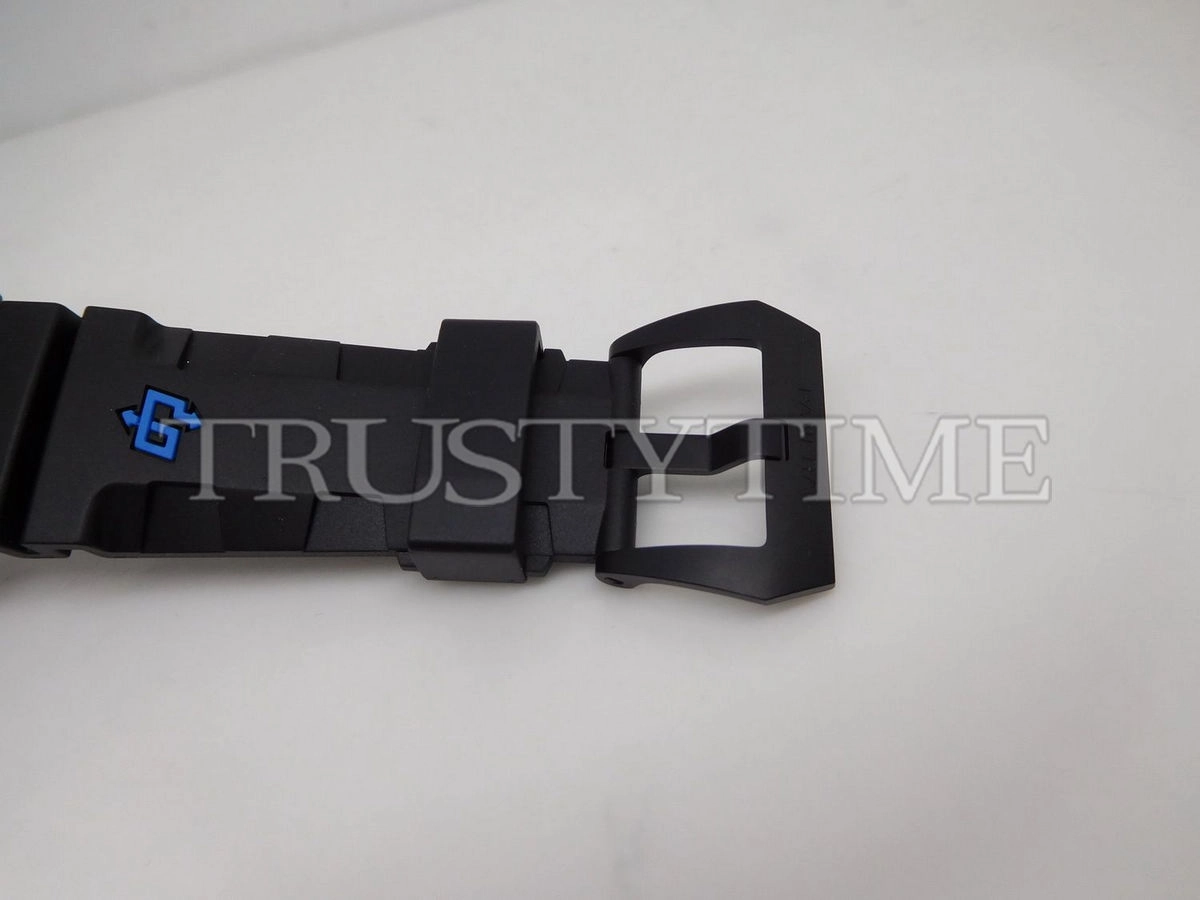 Копия часов Panerai Luminor Submersible 3 Days Automatic Carbotech 47mm PAM00616 Арт.PN-0775