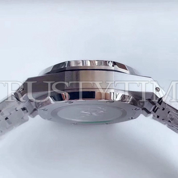 Копия часов Audemars Piguet Royal Oak Chronograph 26338PT.OO.1220PT.01 Арт.AP-1071