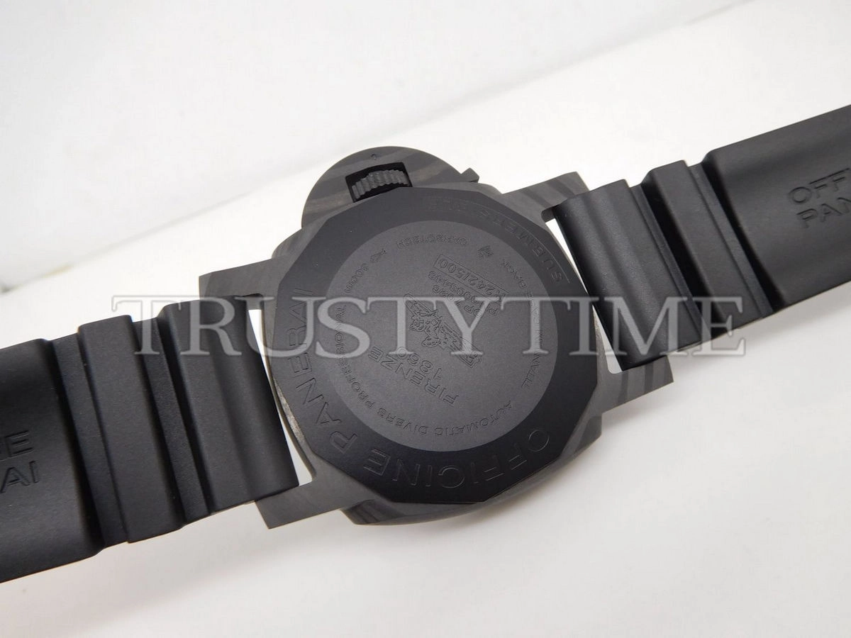 Копия часов Panerai Luminor Submersible 3 Days Automatic Carbotech 47mm PAM00616 Арт.PN-0775