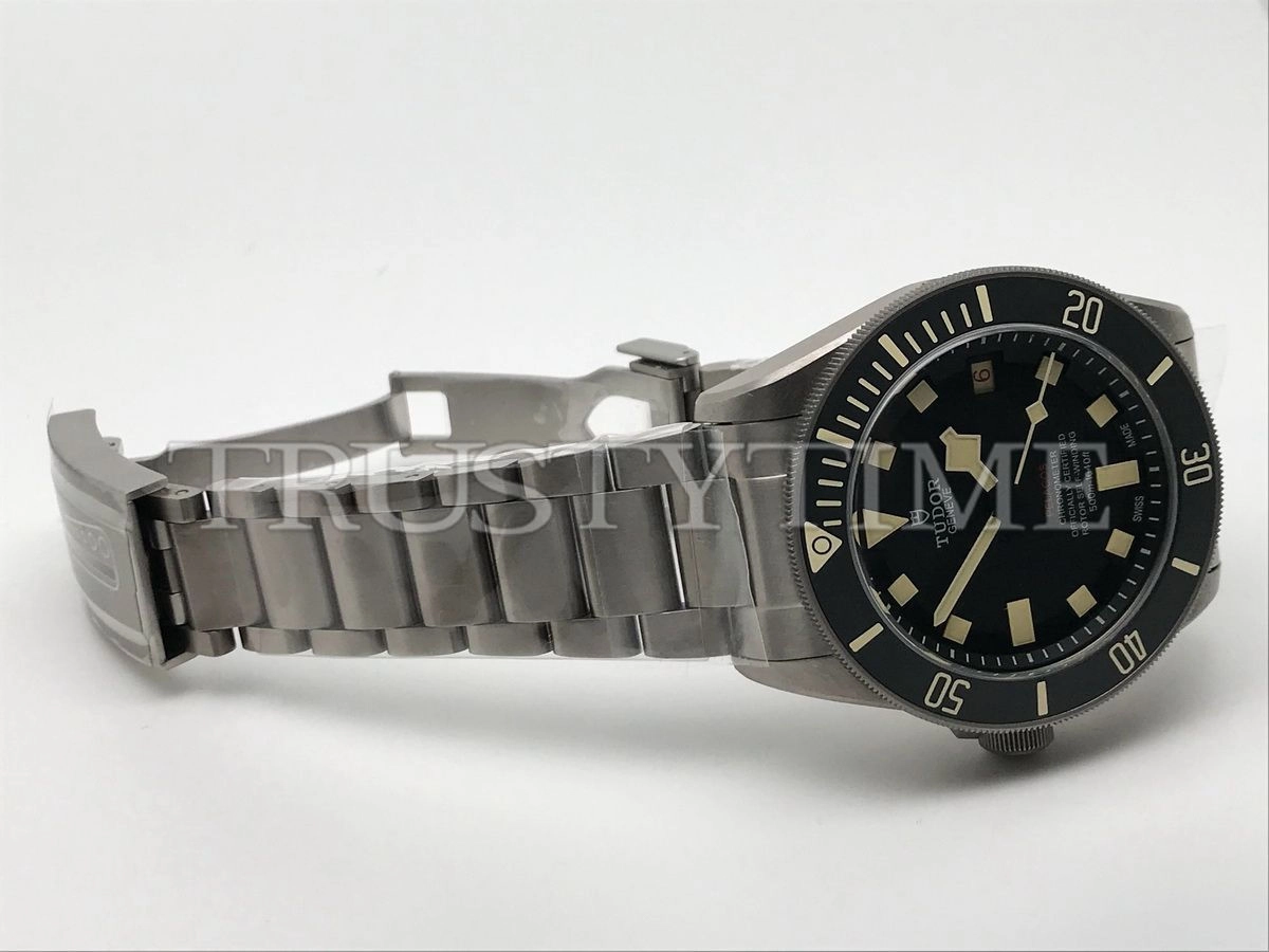 Копия часов Tudor Pelagos Titanium 42mm M25610TNL-0001 Арт.TD-0798