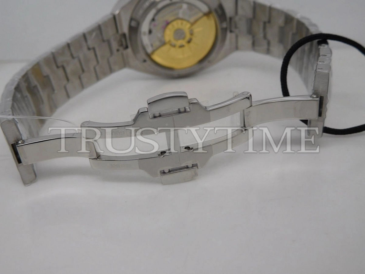 Копия часов Vacheron Constantin Overseas Chronograph 42mm 5500V/110A-B148 Арт.VC-0186