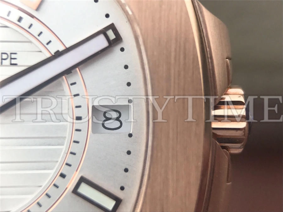 Копия часов Patek Philippe Nautilus Ladies 32mm 7011/1R-001 Арт.PP-0773