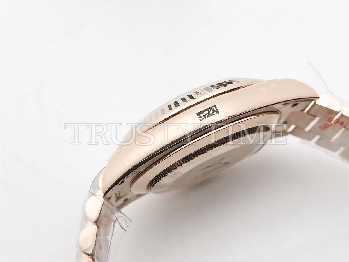 Копия часов Rolex Day-Date 40mm 228235-0005 Арт.RX-2753