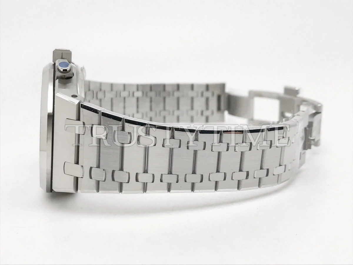 Копия часов Audemars Piguet Royal Oak Selfwinding Chronograph 26240ST.OO.1320ST.06 Арт.AP-1186