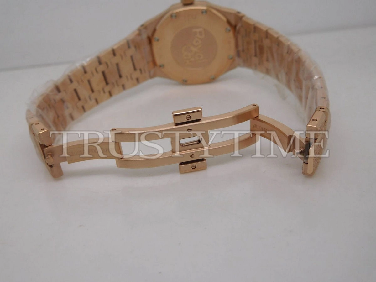Копия часов Audemars Piguet Royal Oak Frosted 33mm 67653OR.GG.1263OR.02 Арт.AP-0724