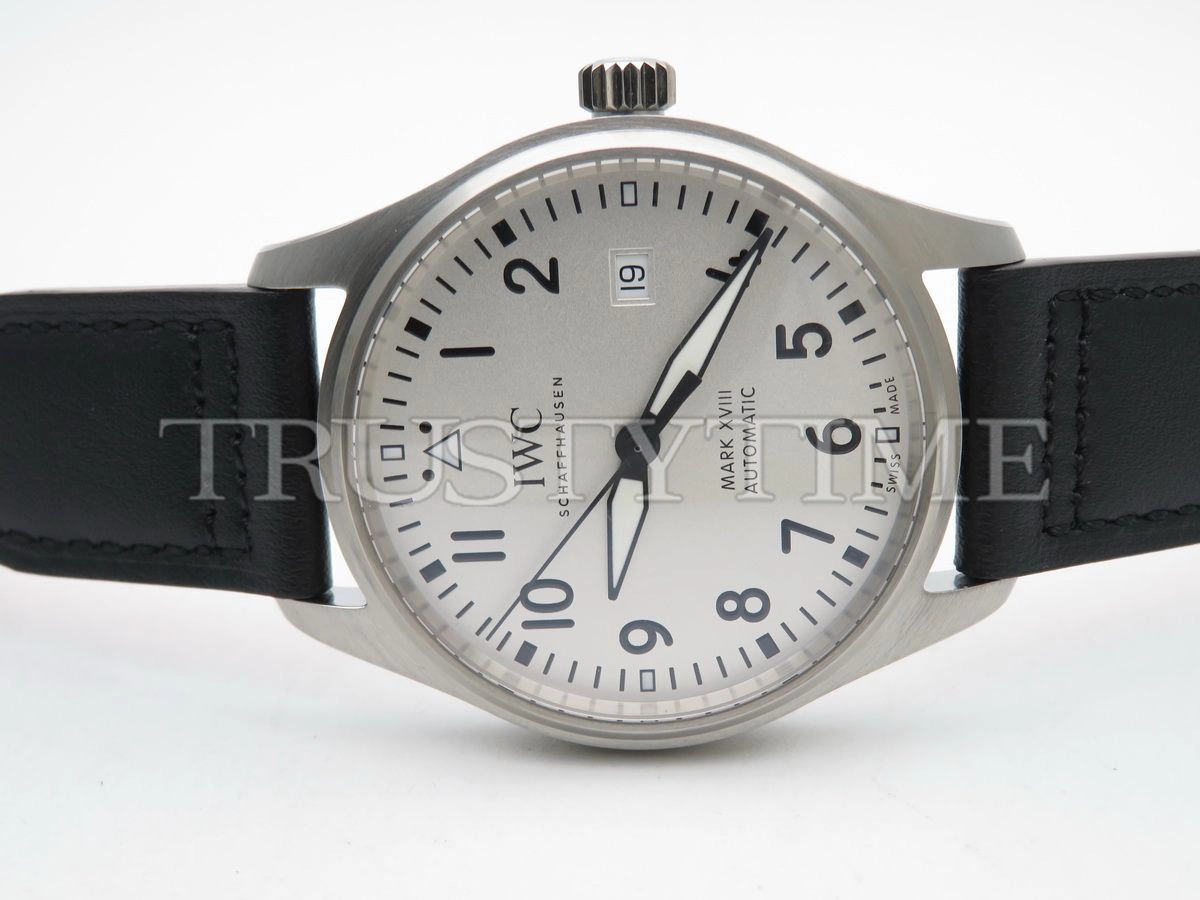 Копия часов IWC Pilot's Watch Mark XVIII 40mm IW327002 Арт.IW-0516