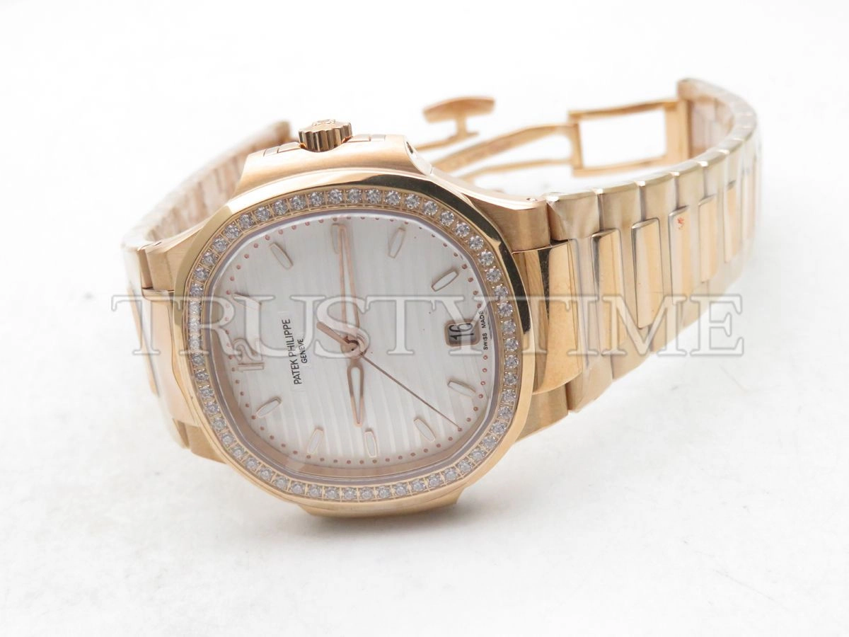 Копия часов Patek Philippe Nautilus Ladies 35mm 7118/1200R-001 Арт.PP-0724