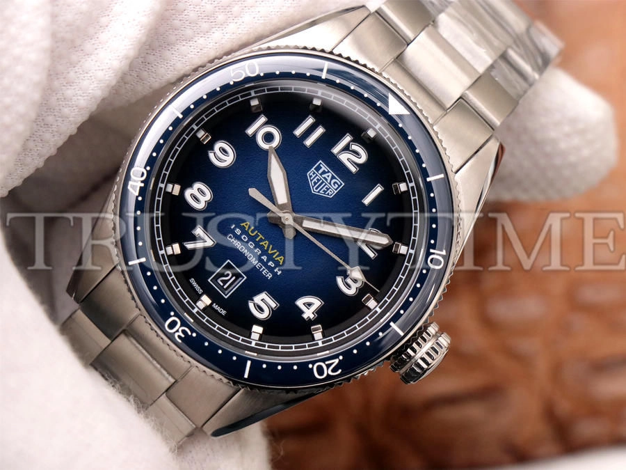 Копия часов Tag Heuer Autavia Isograph Calibre 5 42mm WBE5116.EB0173 Арт.TG-0556