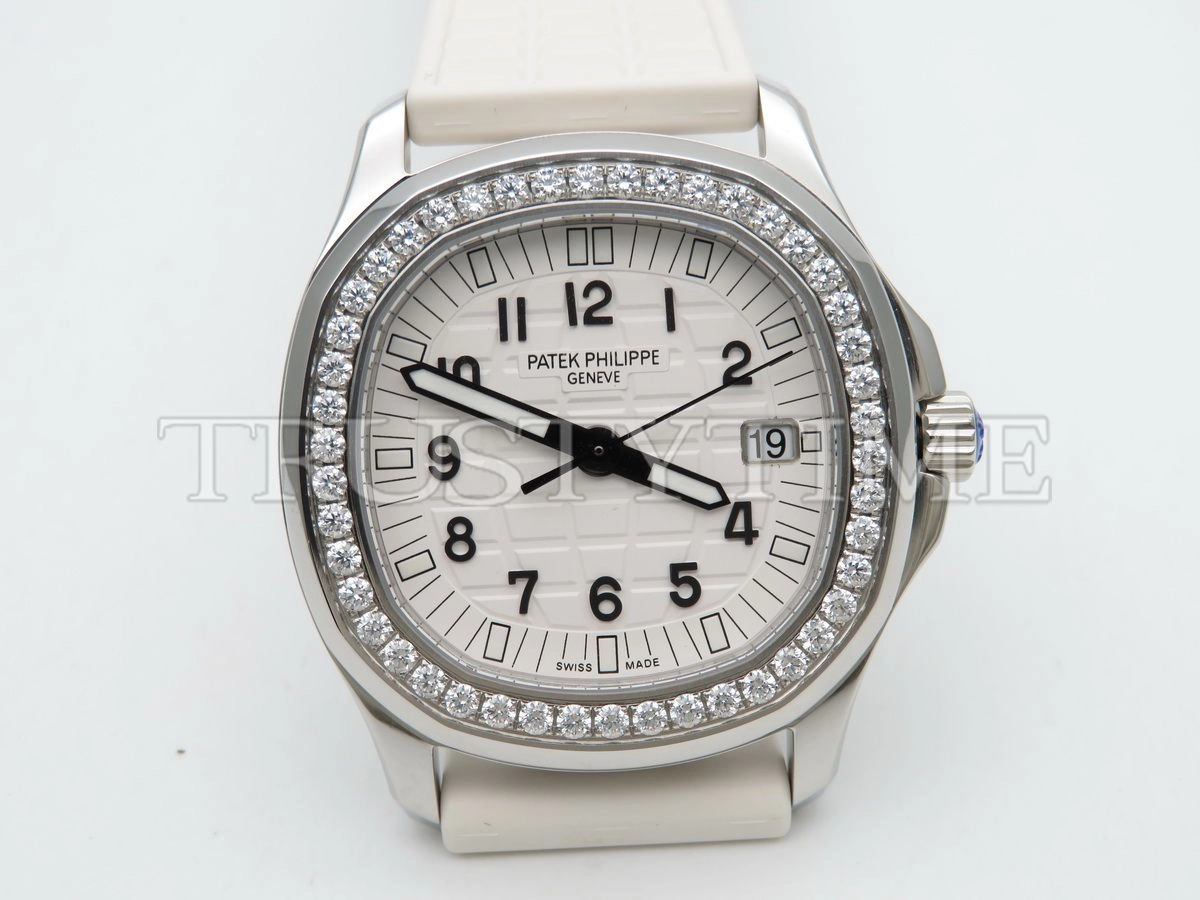 Копия часов Patek Philippe Aquanaut Quartz Ladies 35mm 5067A-024 Арт.PP-0357