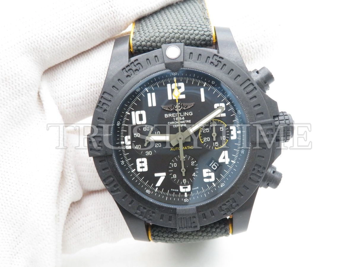 Копия часов Breitling Avenger Hurricane 45 XB0180E41B1S1 Арт.BT-0333