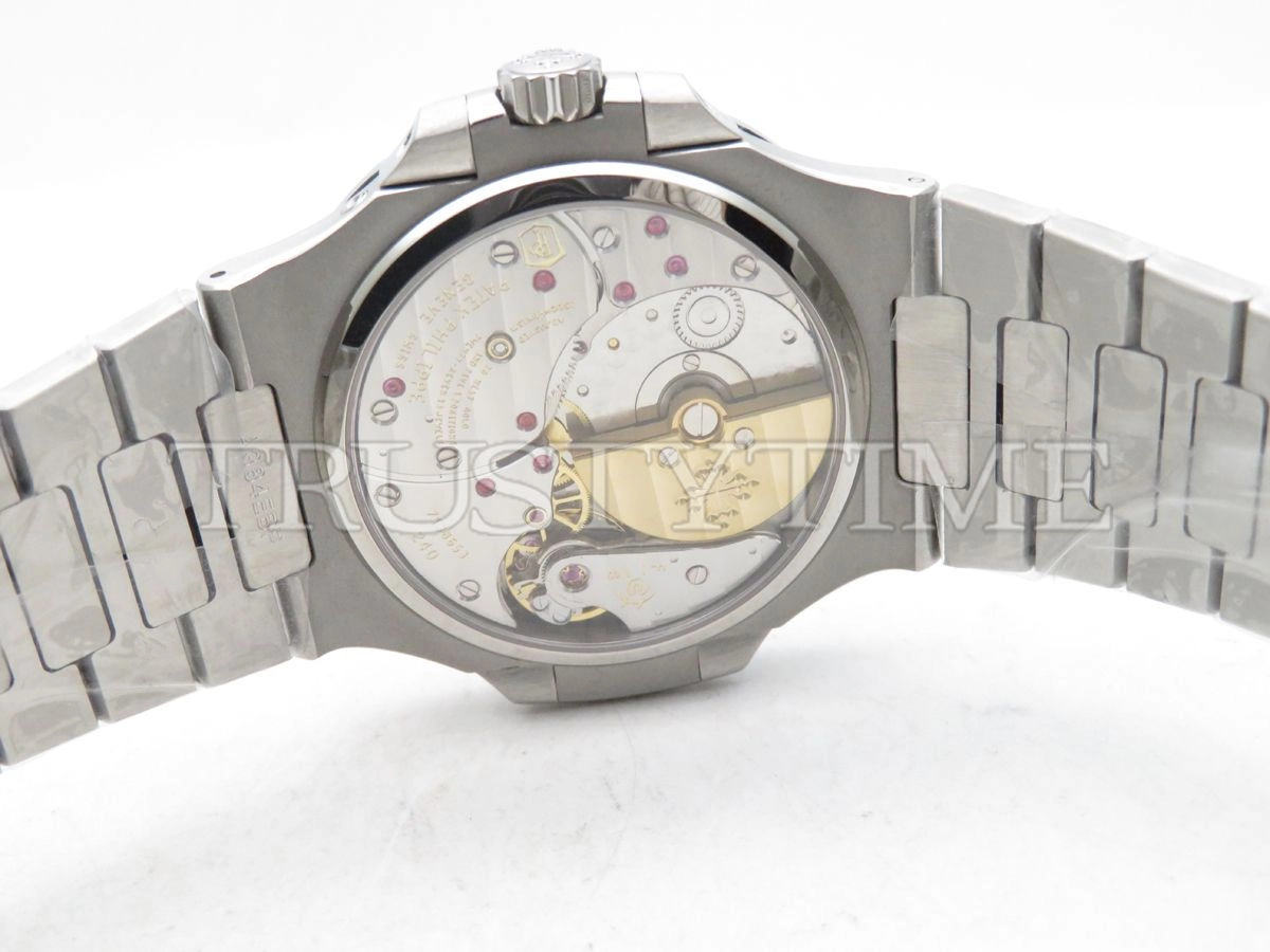 Копия часов Patek Philippe Nautilus Power Reserve Moonphase 40mm 5712/1A-001 Арт.PP-0658