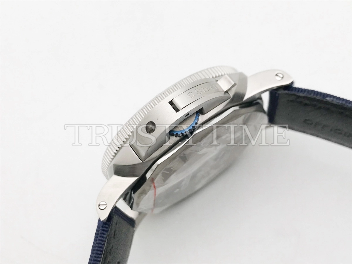 Копия часов Panerai Submersible QuarantaQuattro eSteel™ Blu Profondo 44mm PAM01289 Арт.PN-0868