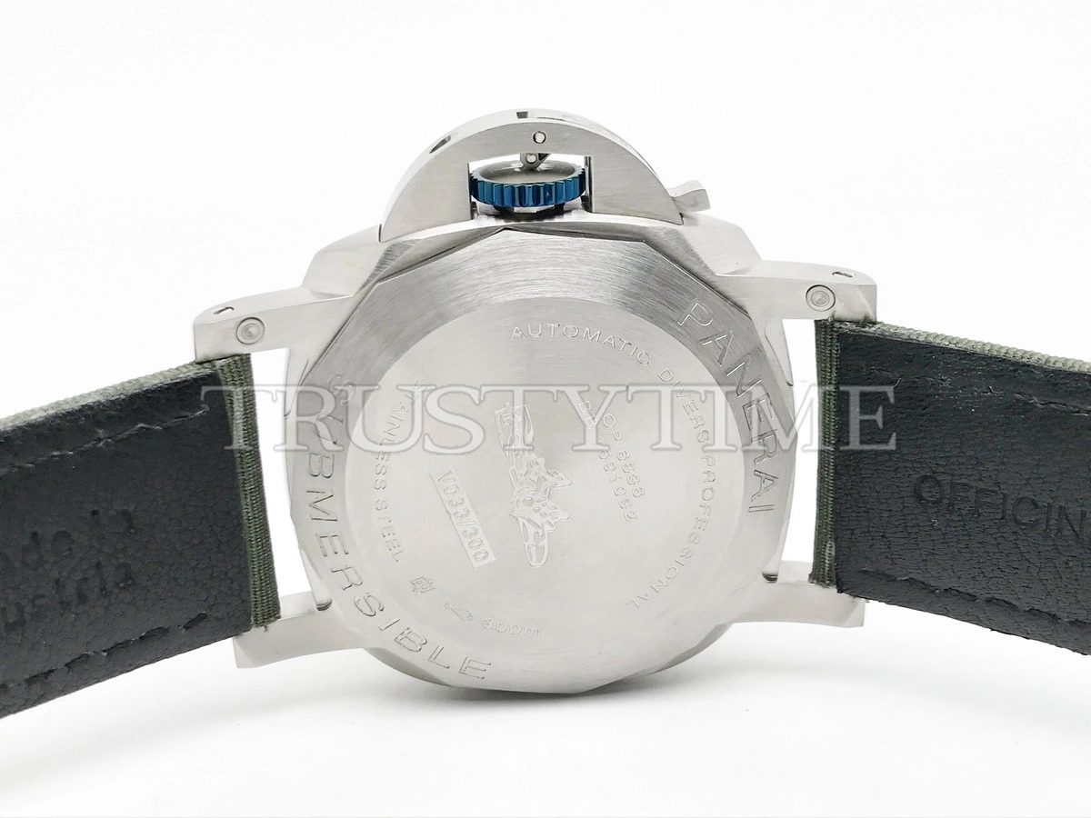 Копия часов Panerai Submersible QuarantaQuattro eSteel™ Verde Smeraldo 44mm PAM01287 Арт.PN-0869