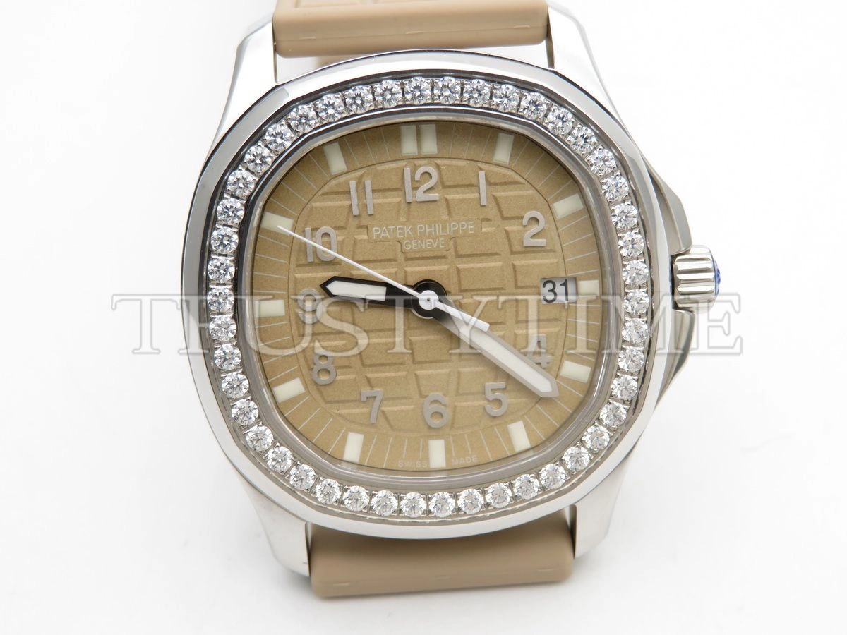 Копия часов Patek Philippe Aquanaut Quartz Ladies 35mm 5067A-020 Арт.PP-0356