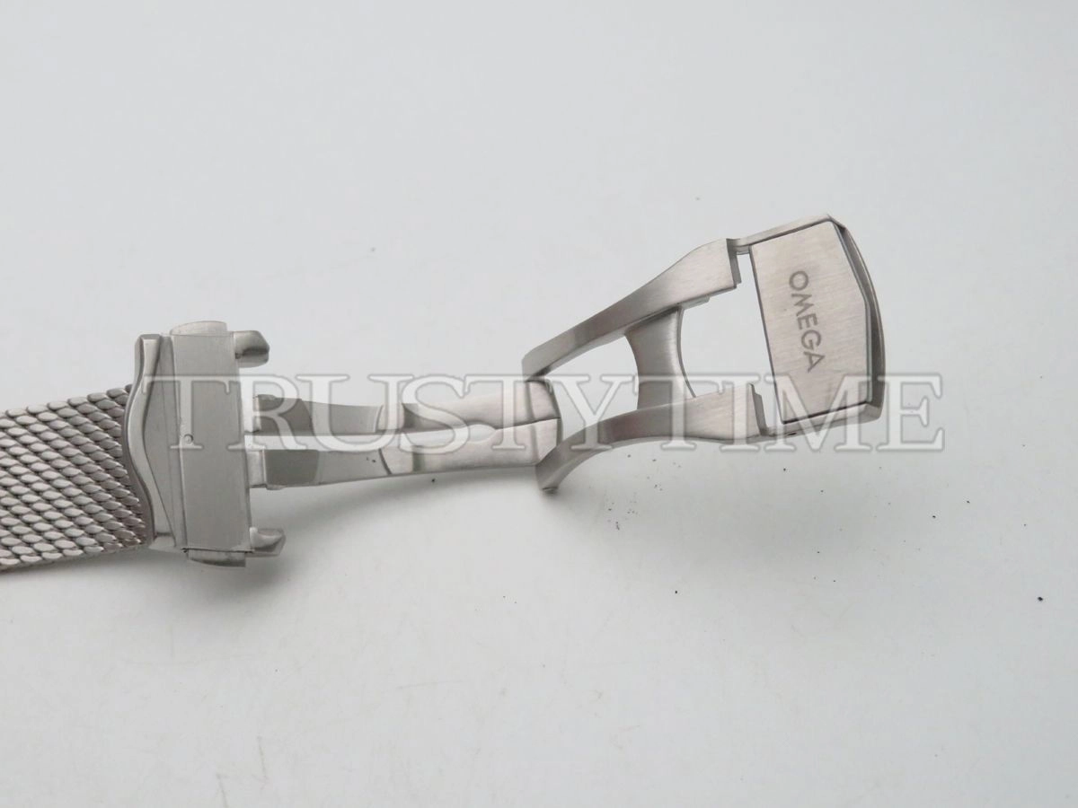 Копия часов Omega Seamaster Diver 300m Co Axial Master Chronometer «007 Edition» 42mm 210.90.42.20.01.001 Арт.OM-0809