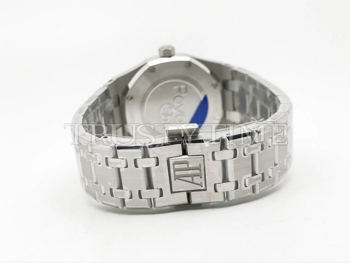 Копия часов Audemars Piguet Royal Oak Ladies 33mm 67651BC.ZZ.1261BC.01 Арт.AP-1150