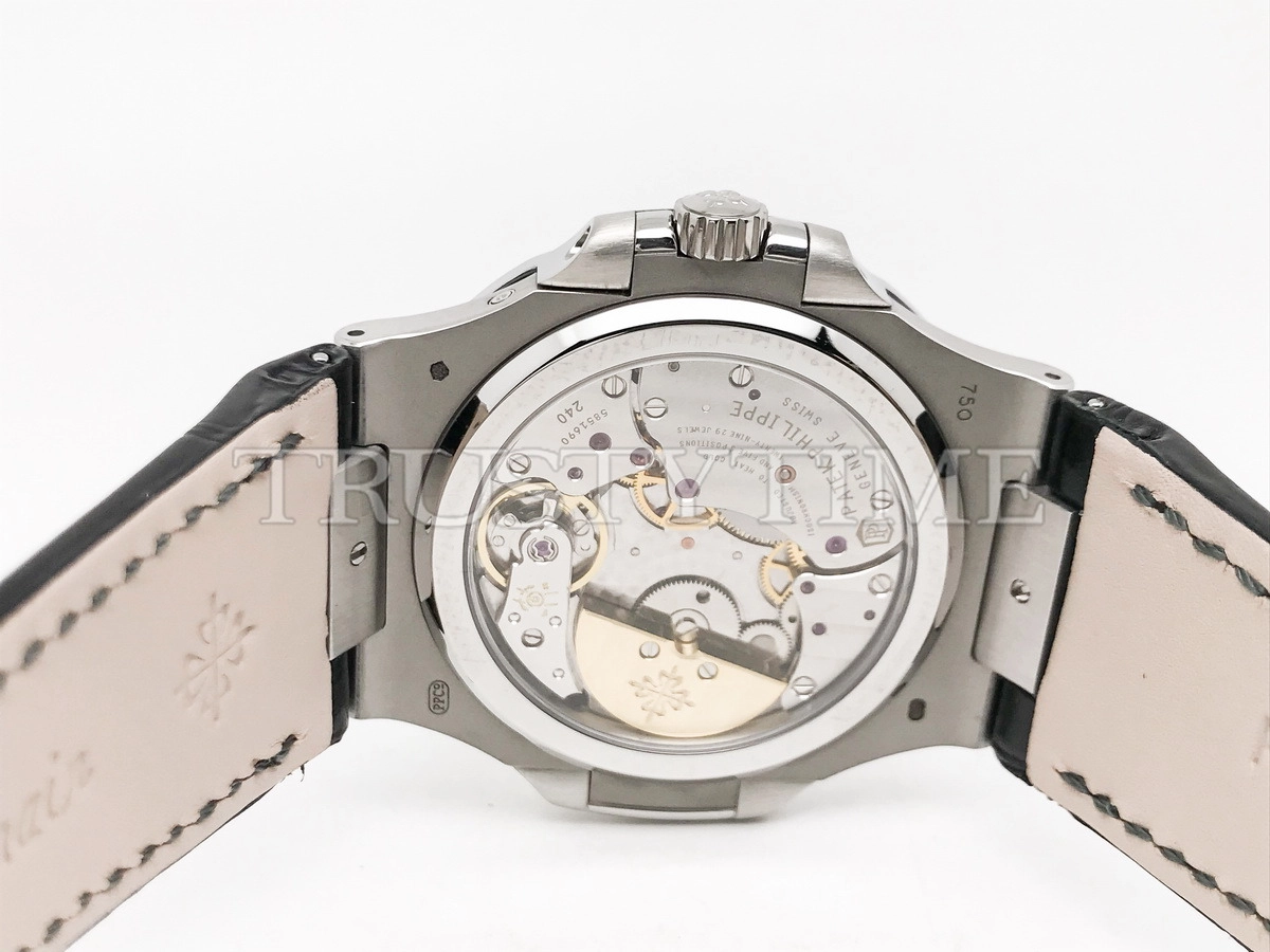 Копия часов Patek Philippe Nautilus Power Reserve Moonphase 40mm 5724G-001 Арт.PP-0781